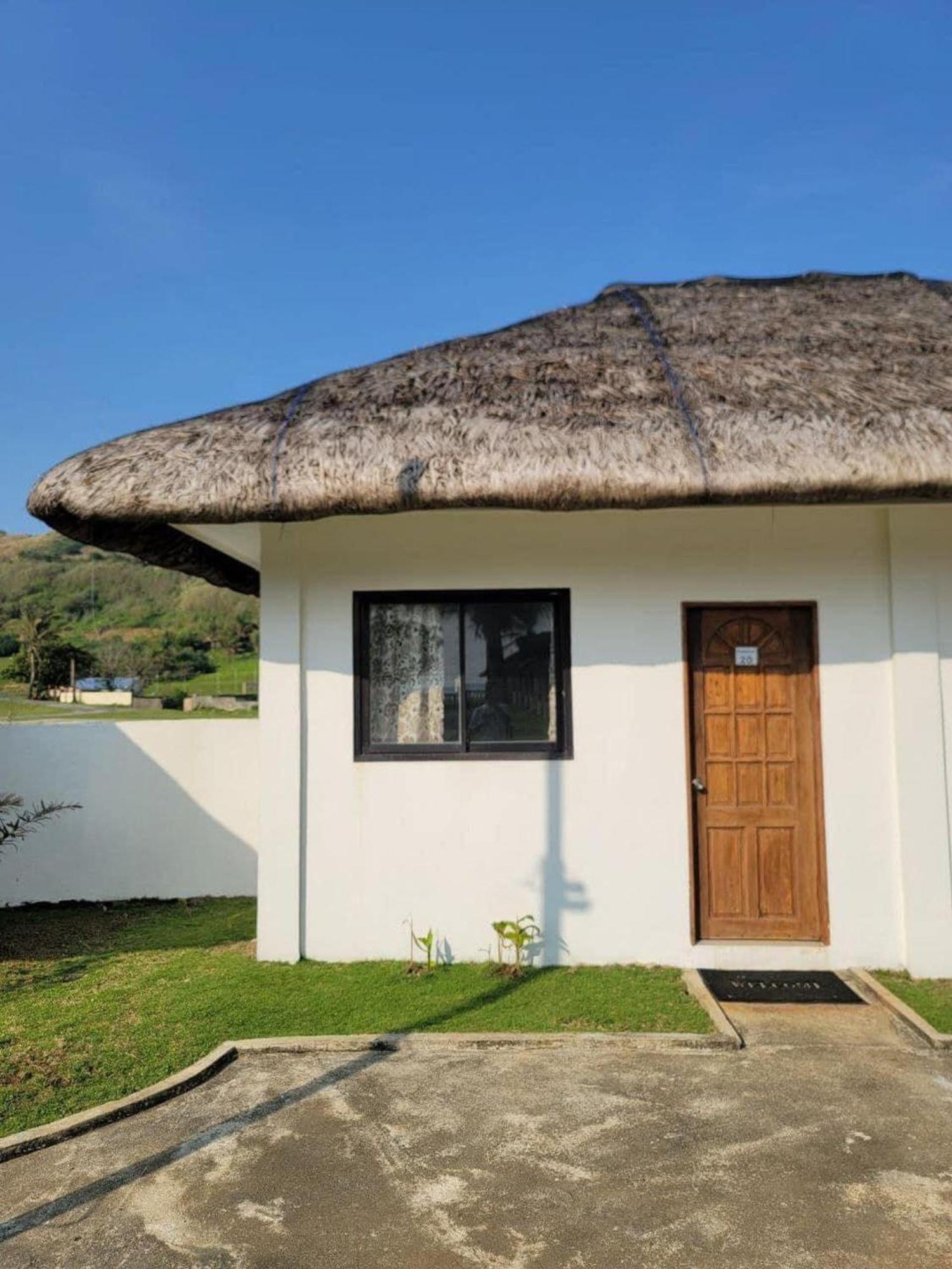 Ikani Surf Resort Pagudpud Room photo